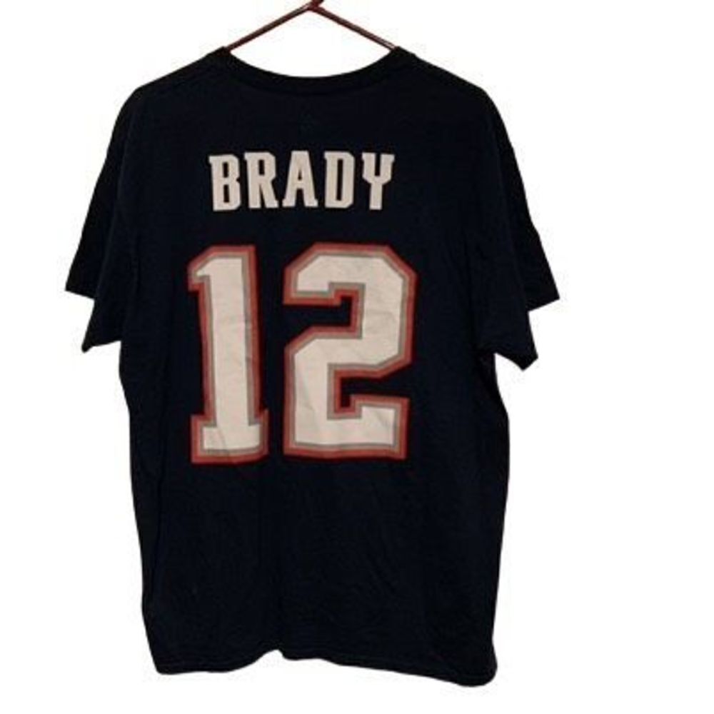 New England Patriots Tom Brady Size Large T-Shirt